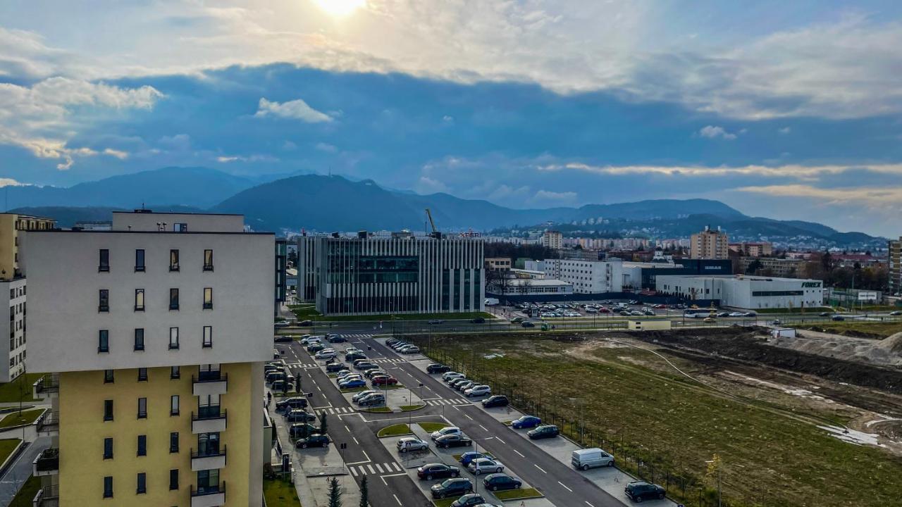 Dreamview Apartment With Private Parking ブラショフ エクステリア 写真